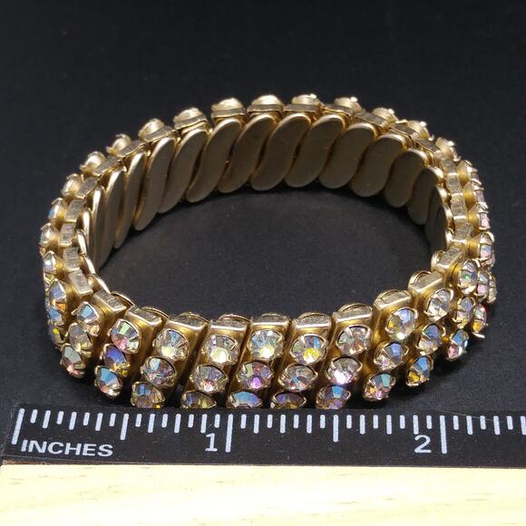 Aurora Borealis Rhinestone Expansion Bracelet, Gold Tone, 1960s Vintage Jewelry - Picture 8 of 10
